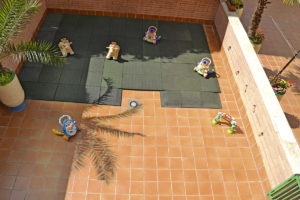 ibeth-llar-d-infants-instalaciones-patio